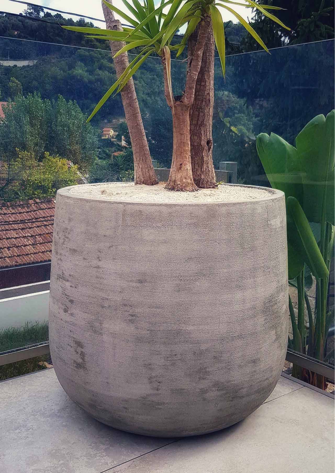 Vaso monumentale cilindrico per ingressi e terrazze di lusso