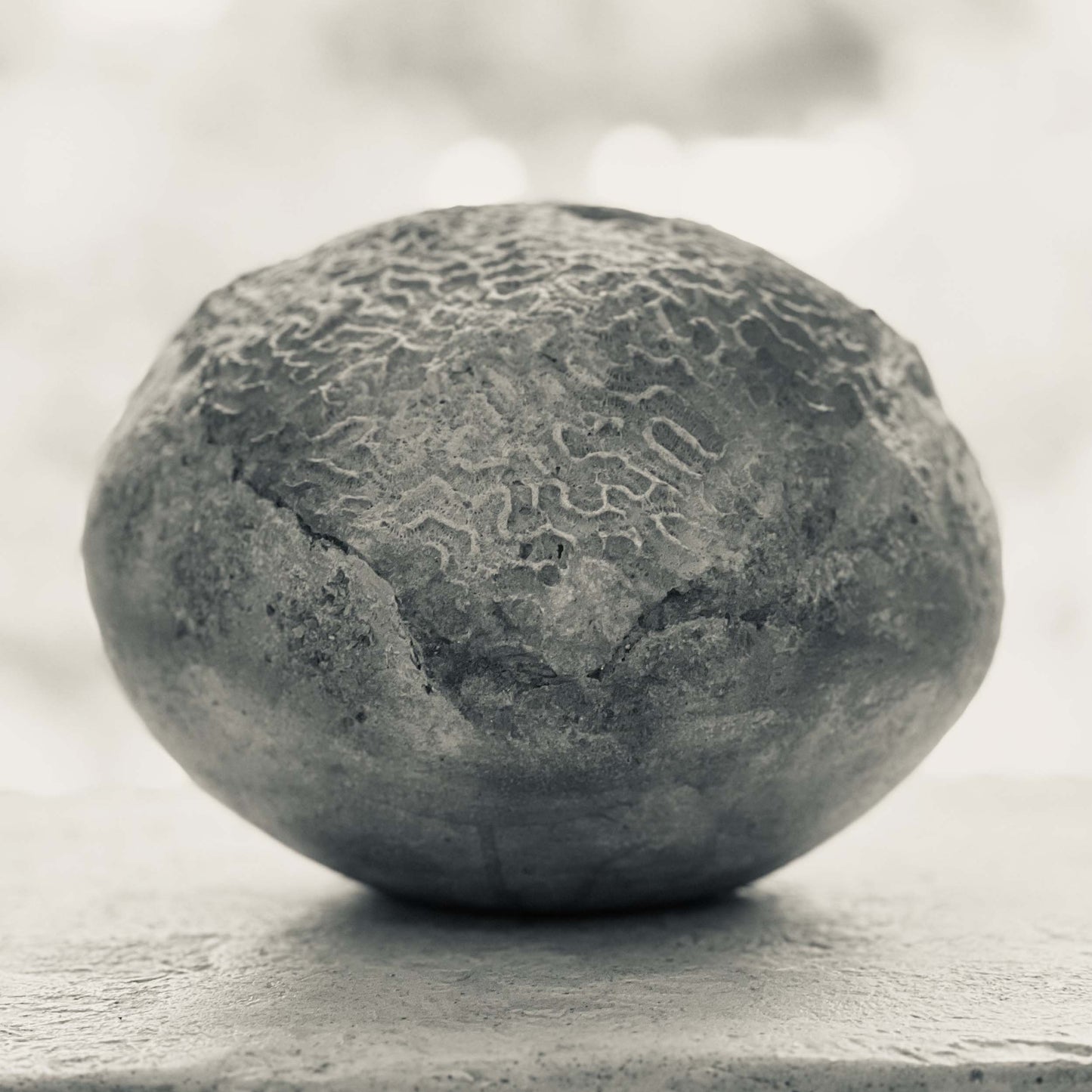 Scultura minerale da giardino zen resistente alle intemperie