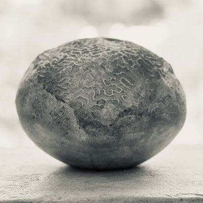 Scultura minerale da giardino zen resistente alle intemperie