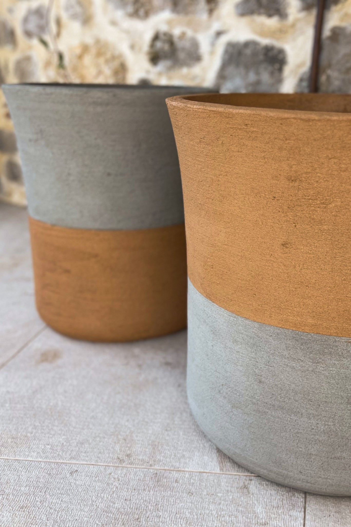 Vase cylindrique haut Tasso en béton léger fait main